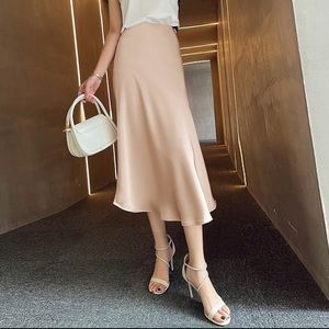 Satin Skirt in waist 26